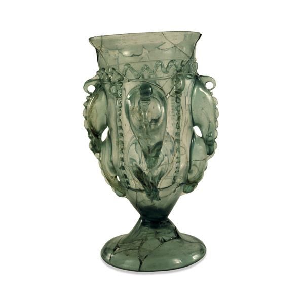 verre à trompes, claw beaker, russelbecher