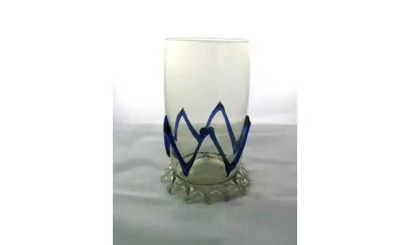 Beaker with blue ornement 13-14th c