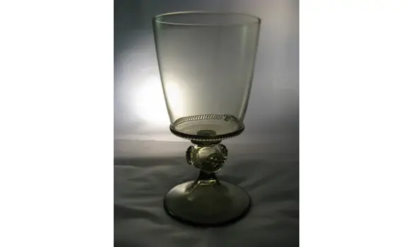 Verrre à vin 18-19ème s