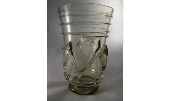 Beaker with glass thread 5th c