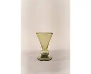 Verre à liqueur à reservoir